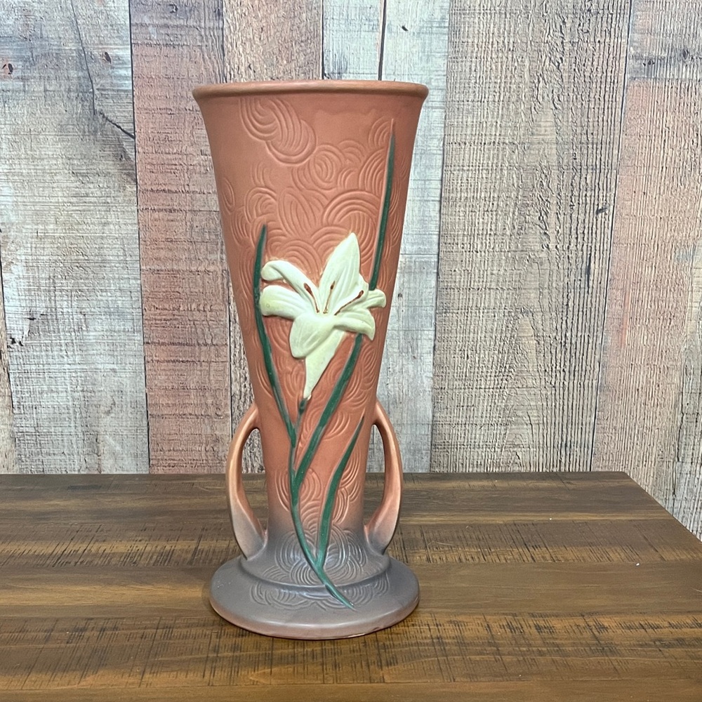 Roseville Zephyr Lily Vase